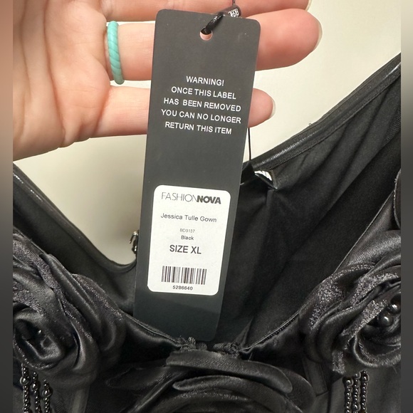 NEW w/tags - black tulle dress XL - Picture 5 of 6